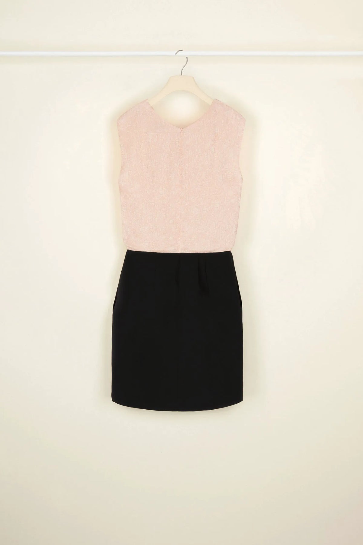 Rose Black