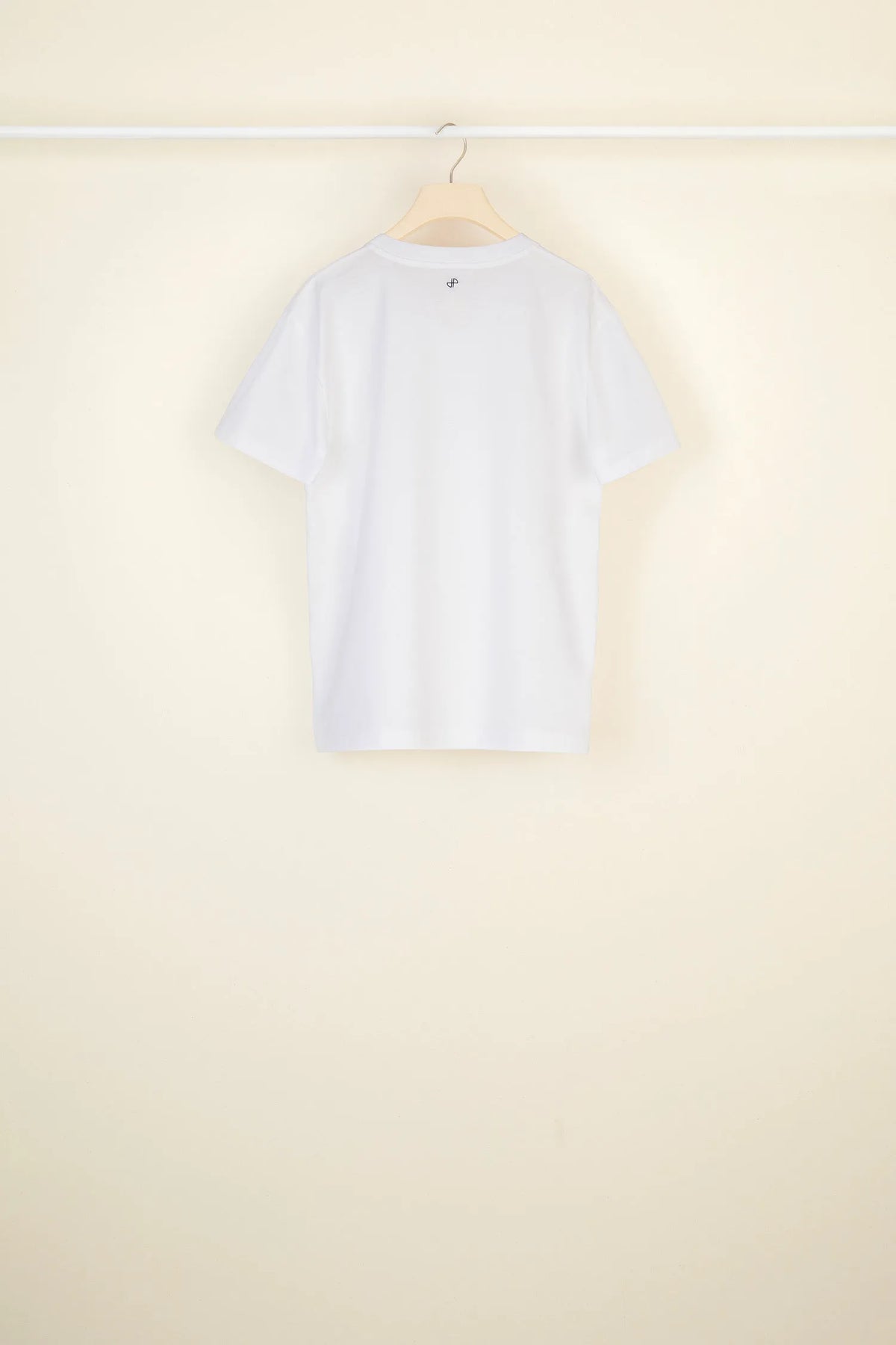 Syntony White